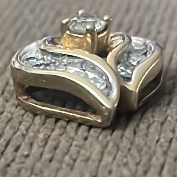 Real DIAMOND 10K PENDANT Yellow Gold 1/4 Carat Heart Shaped Fine Jewelry - Picture 9 of 16